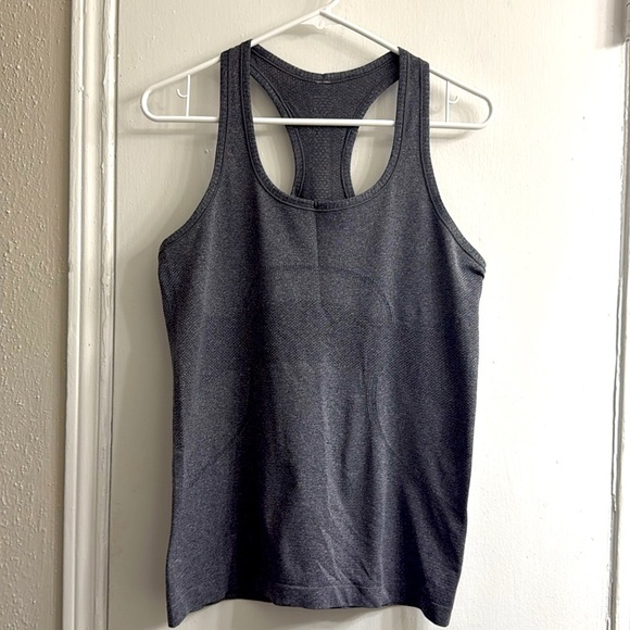 Lululemon Swiftly Tech Racerback ~ Heathered Black ~ size 8 - Picture 6 of 11